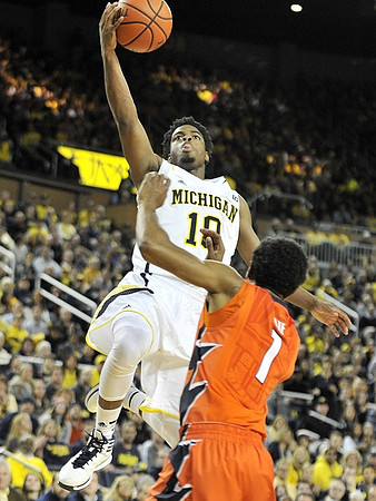 Derrick Walton Jr. (10)