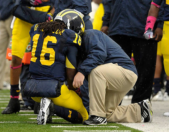 Denard Robinson (16)