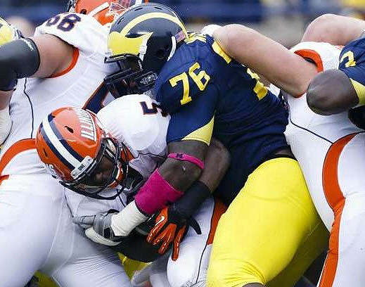 Quinton Washington (76) and Marvin Robinson (3)
