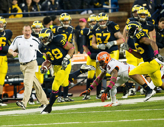 Thomas Rawls (38) and Joe Reynolds (85)