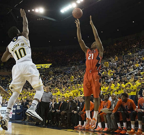 Derrick Walton Jr. (10)