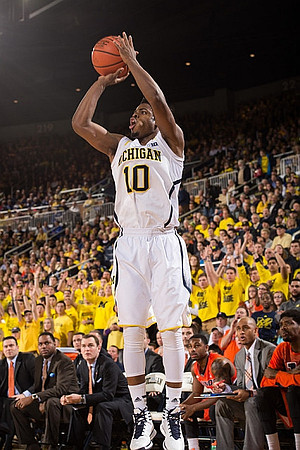 Derrick Walton Jr. (10)