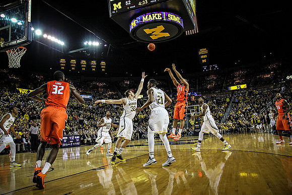 Aubrey Dawkins (24), Derrick Walton Jr. (10), Ricky Doyle (32), Zak Irvin (21), and Caris LeVert (23)