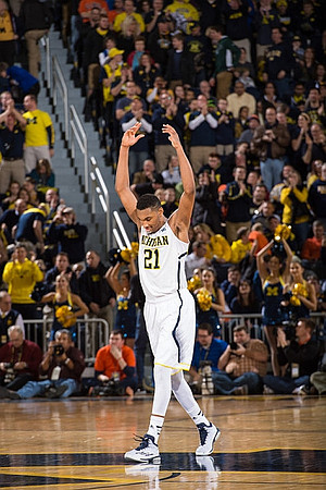 Zak Irvin (21)
