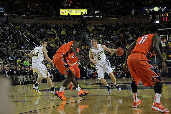Max Bielfeldt (44) and Spike Albrecht (2)