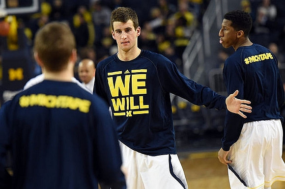 Austin Hatch (30) and Aubrey Dawkins (24)