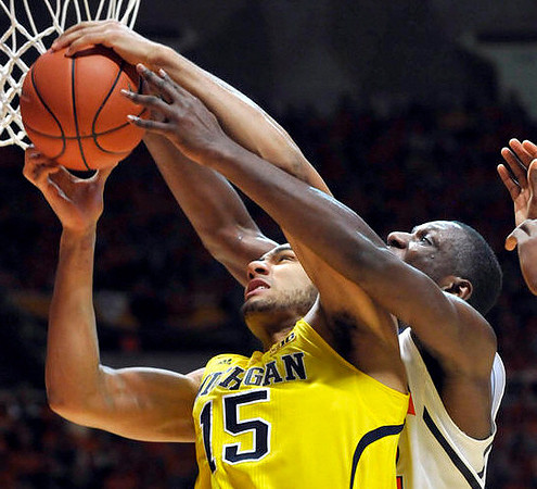 Glenn Robinson III (1) and Tim Hardaway Jr. (10)