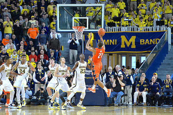 Zak Irvin (21), Aubrey Dawkins (24), Ricky Doyle (32), Spike Albrecht (2), and Caris LeVert (23)