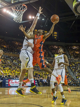 Ricky Doyle (32) and Kameron Chatman (3)