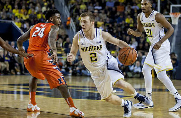 Spike Albrecht (2) and Zak Irvin (21)