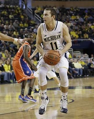 Nik Stauskas (11)