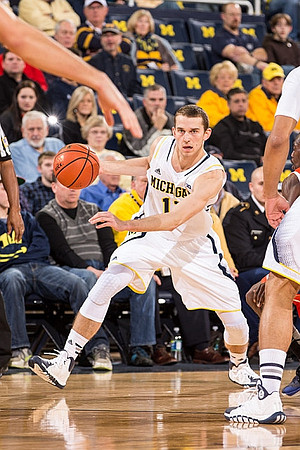 Nik Stauskas (11)