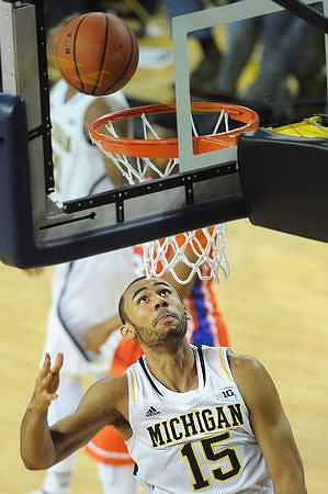 Jon Horford (15)
