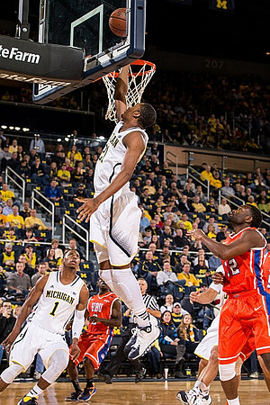 Glenn Robinson III (1) and Zak Irvin (21)