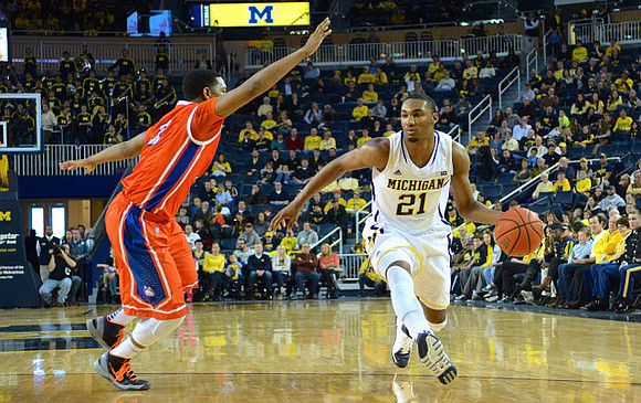Zak Irvin (21)