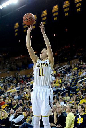 Nik Stauskas (11)