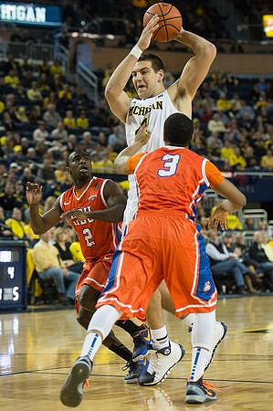 Mitch McGary (4)