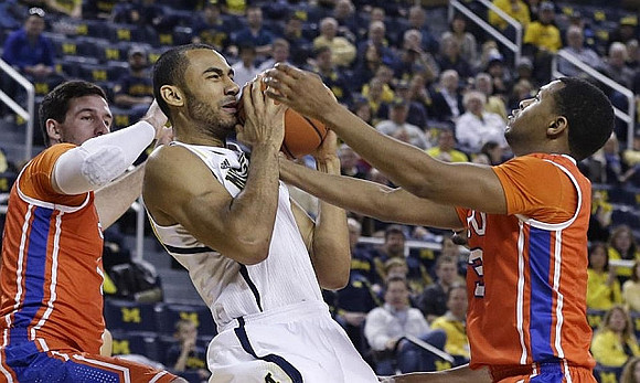 Jon Horford (15)
