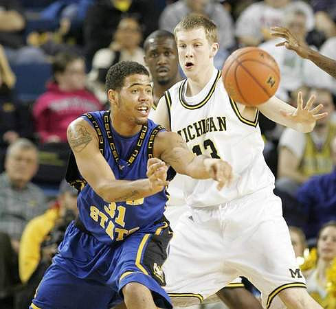 Matt Vogrich (13)