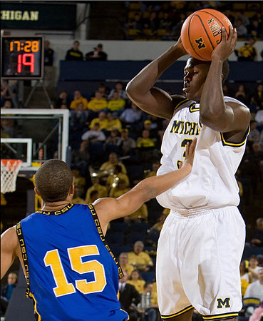 Laval Lucas-Perry (31)