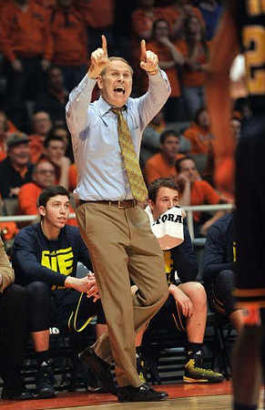 John Beilein, Sean Lonergan (20), and Andrew Dakich (11)