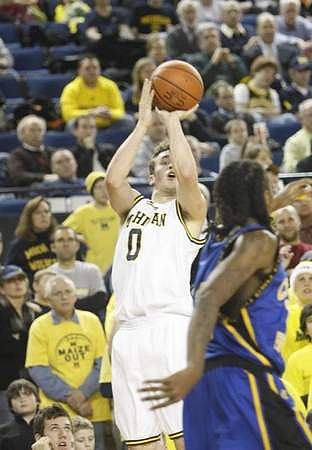 Zack Novak (0)