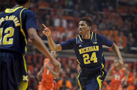Muhammad-Ali Abdur-Rahkman (12) and Aubrey Dawkins (24)