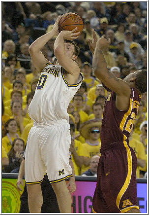 Zack Novak (0)