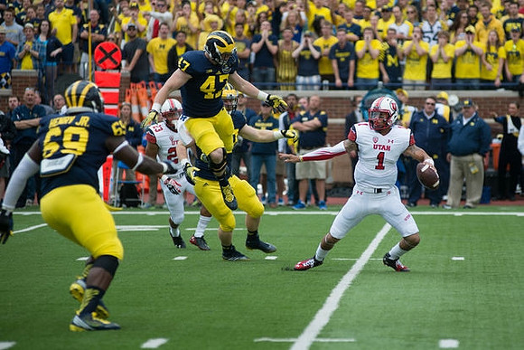 Willie Henry (69) and Jake Ryan (47)