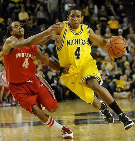 Darius Morris (4)