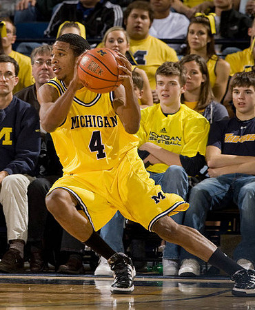 Darius Morris (4)