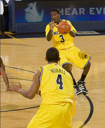 Darius Morris (4) and Manny Harris (3)