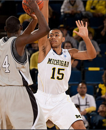 Jon Horford (15)