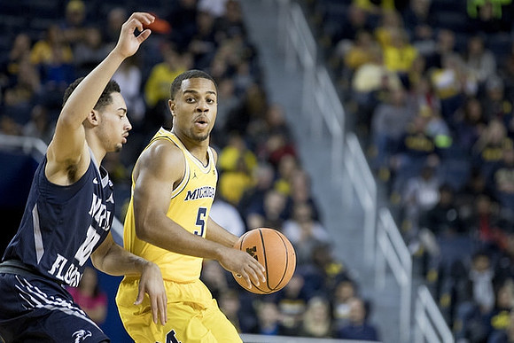 Jaaron Simmons (5)