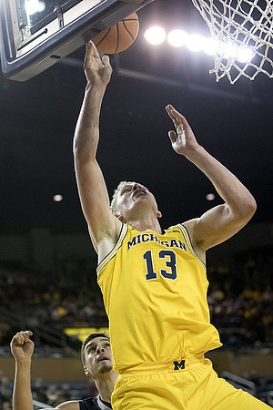 Moritz Wagner (13)