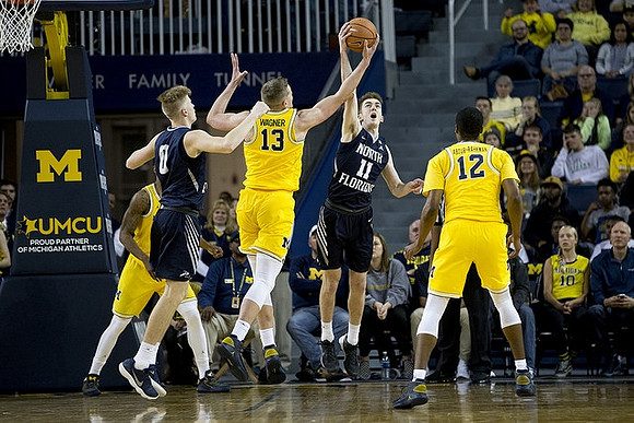 Moritz Wagner (13) and Muhammad-Ali Abdur-Rahkman (12)