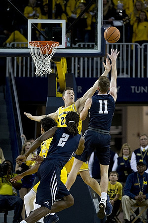 Duncan Robinson (22)