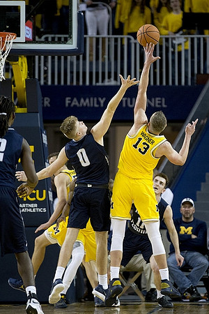 Moritz Wagner (13)