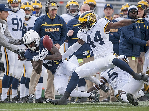 Delano Hill (44) and Jabrill Peppers (5)