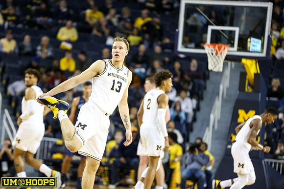 Isaiah Livers (4), Ignas Brazdeikis (13), Jordan Poole (2), and Charles Matthews (1)