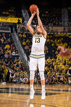 Moritz Wagner (13)