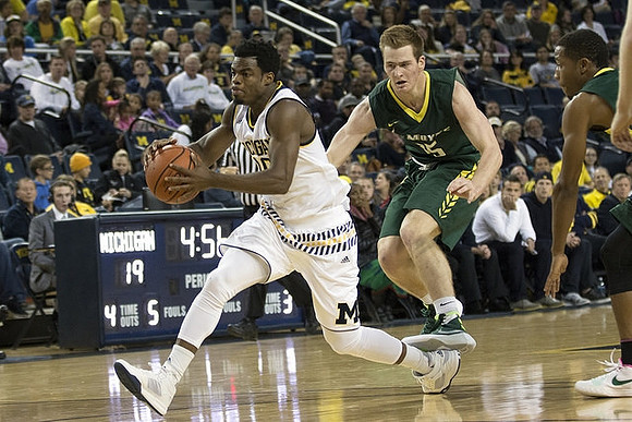 Derrick Walton Jr. (10)