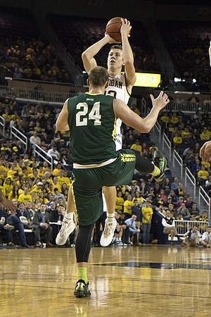 Duncan Robinson (22)