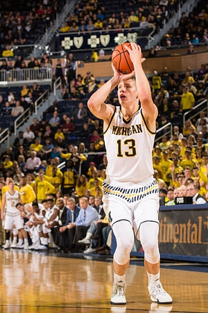 Moritz Wagner (13)