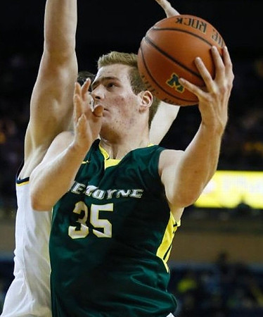 Ricky Doyle (32)