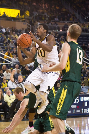 Derrick Walton Jr. (10)