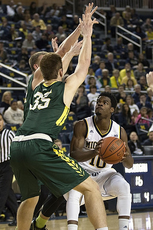 Derrick Walton Jr. (10)