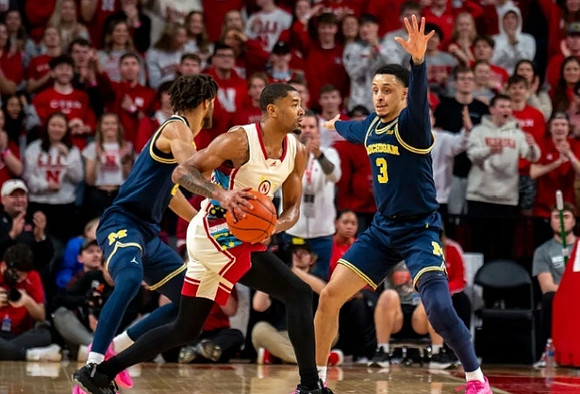 Tray Jackson (2) and Jaelin Llewellyn (3)
