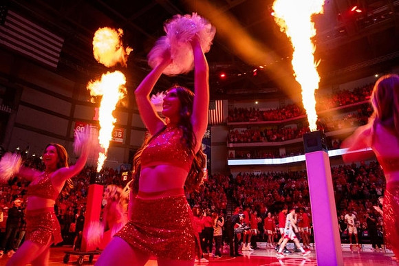 Pinnacle Bank Arena