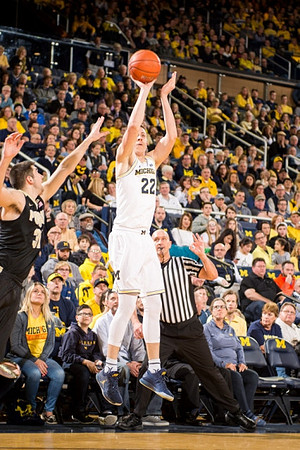 Duncan Robinson (22)